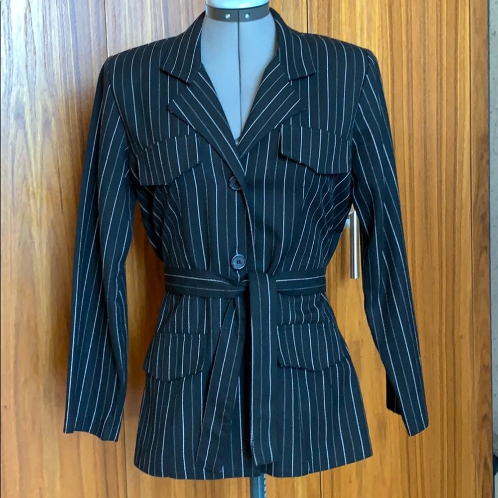Vintage Pin-striped 90s blazer with belt